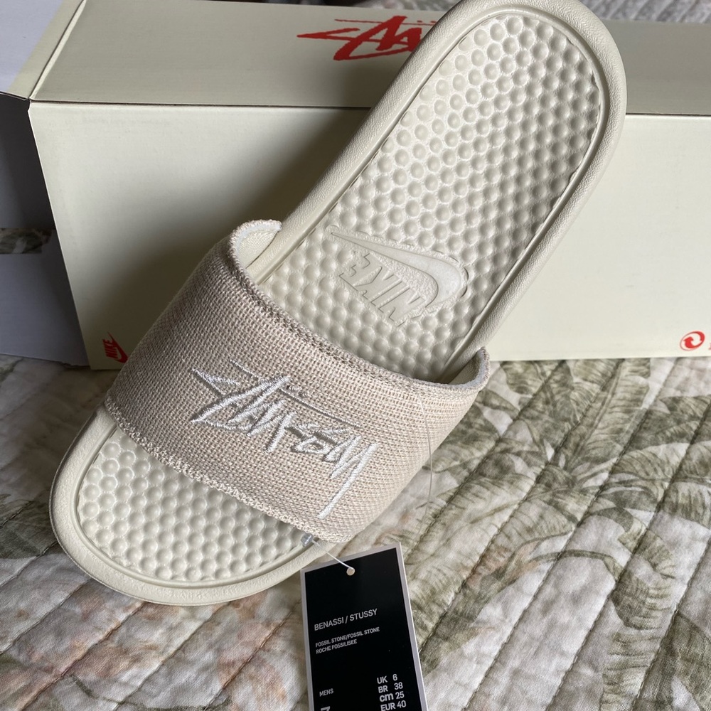 NWT Stussy Nike slides cream sz 7 unisex
